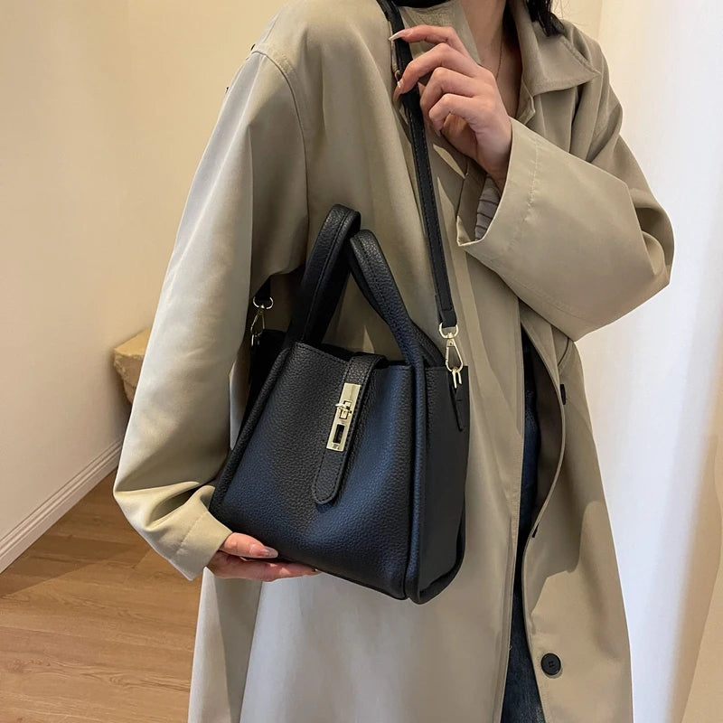 1 Piece of Pure Color Shoulder Bag for Women, Versatile Crossbody Bucket Bag, Hand Bag That Can Hold Mobile Phone