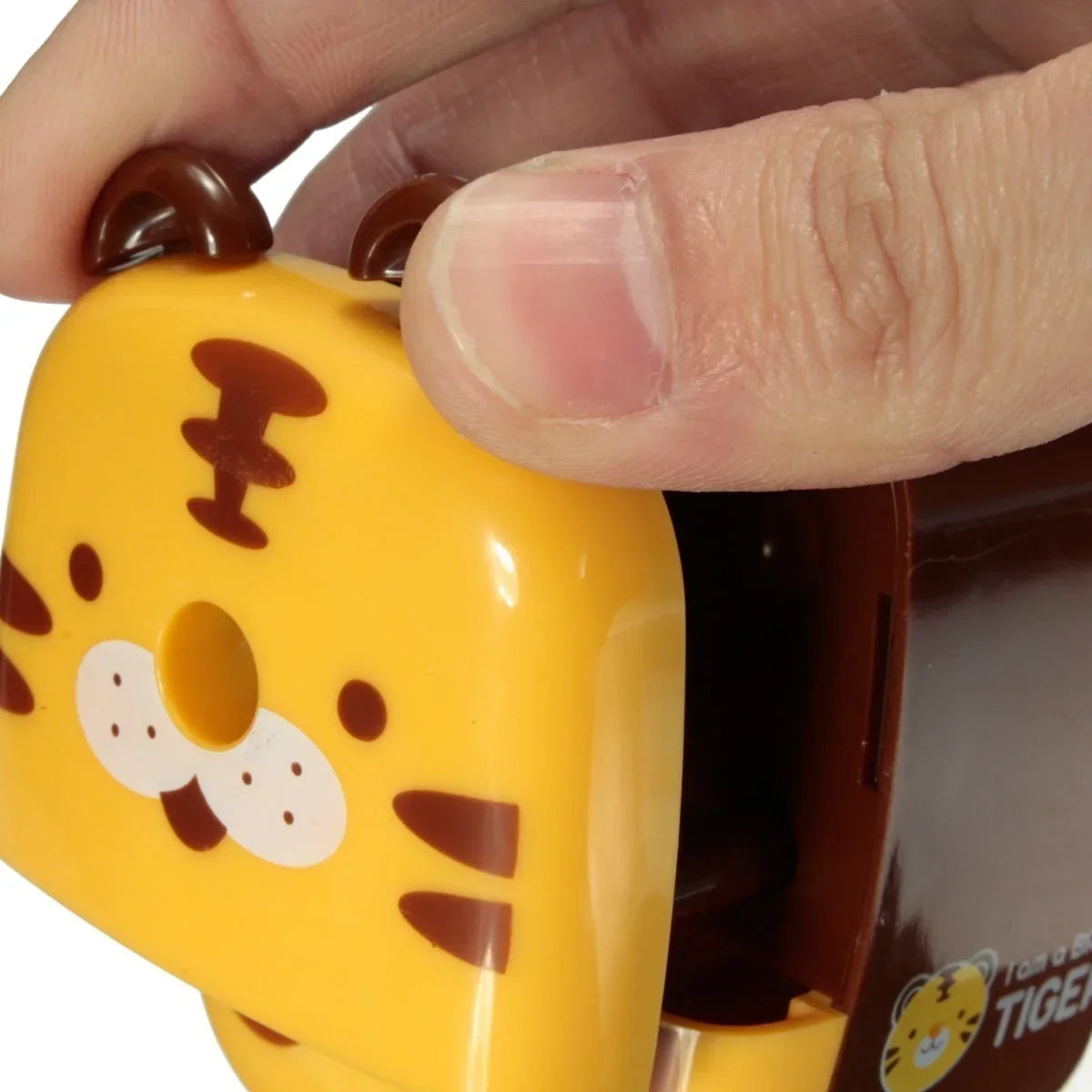 Random Logo Sign Animal Shaped Cartoon Panda Tiger Pencil Sharpener Kids School Sipplies Home Office Desktop