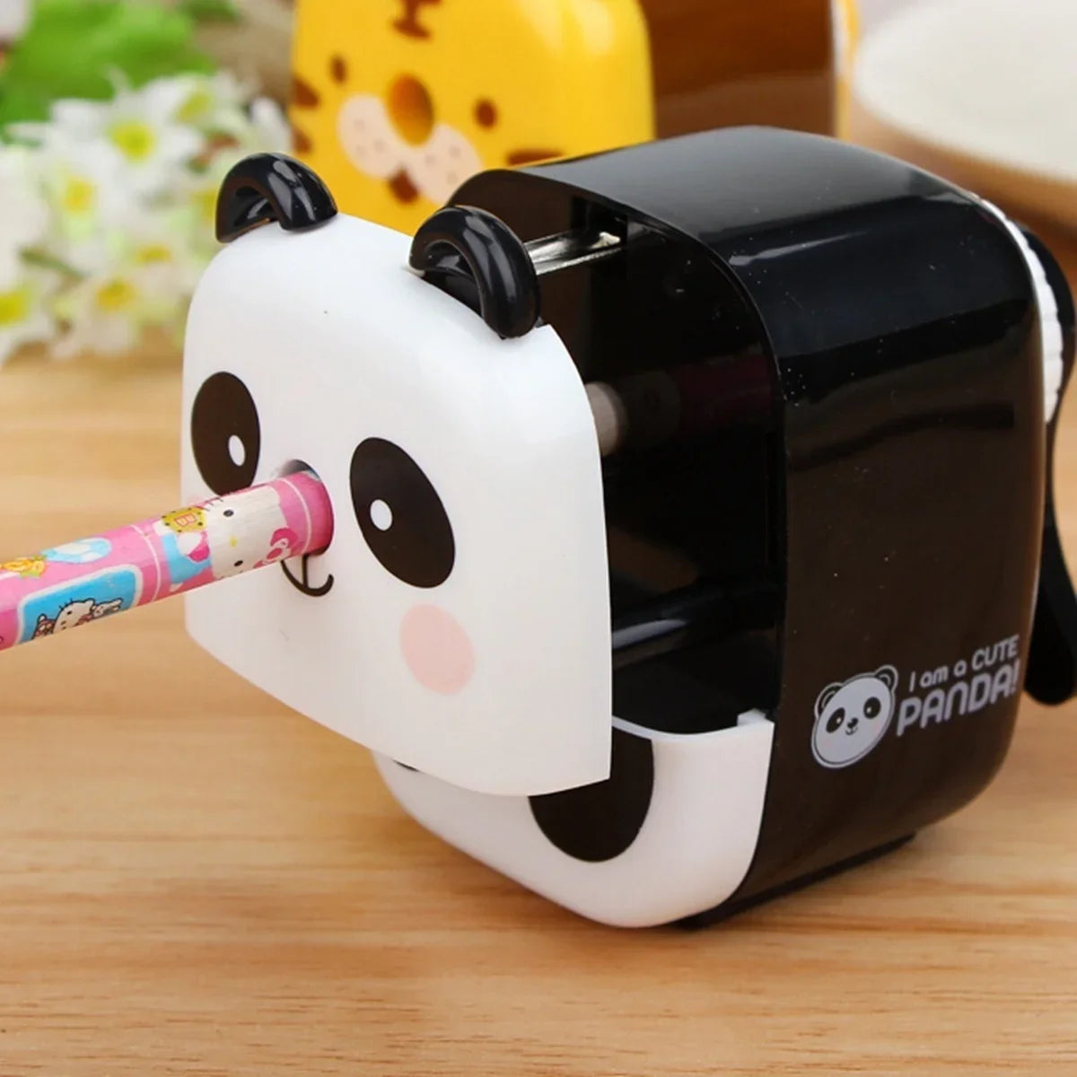 Random Logo Sign Animal Shaped Cartoon Panda Tiger Pencil Sharpener Kids School Sipplies Home Office Desktop