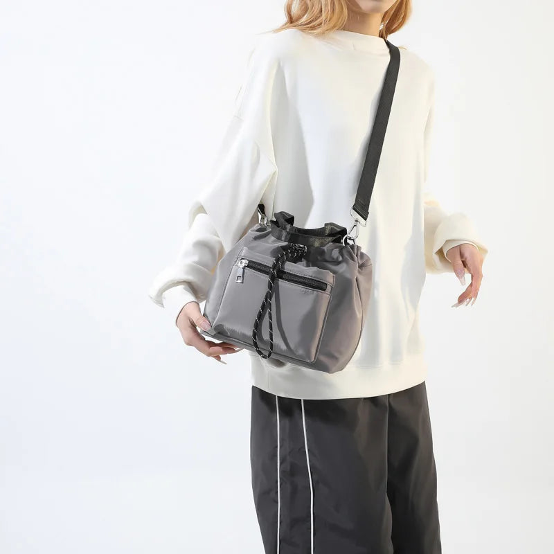 1 Piece of Pure Color Shoulder Bag for Women, Versatile Hand-Held Crossbody Bag, Fashionable Bucket Bag That Can Hold Mobile Phone