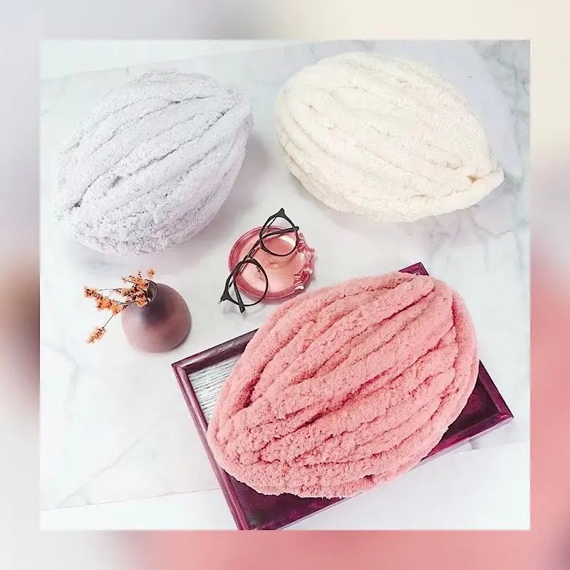 250g Super thick ice strips, hand-woven scarf, hat, blanket, cat nest, wool ball, woven DIY material package.
