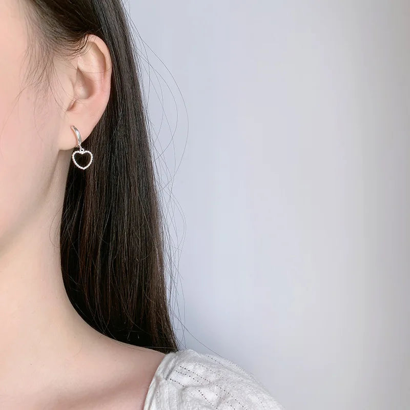 New Asymmetric Heart Stud Earrings For Women Versatile Silver Color Lovely Simple Cute Earring Girls Piercing Jewelry Gifts