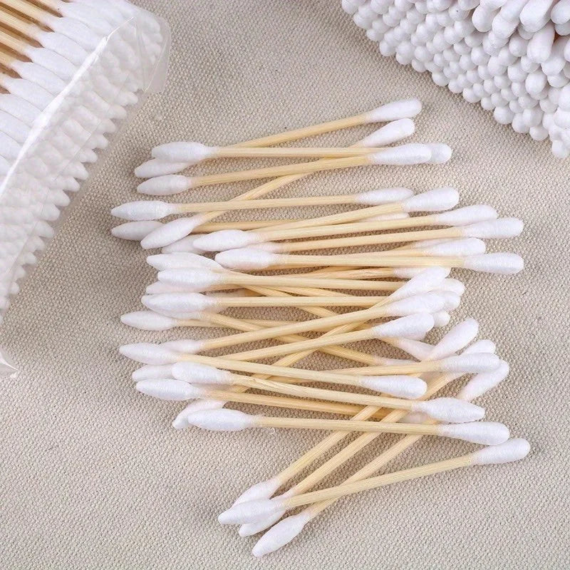 200 Bamboo Wood Paper Plastic Sticks Cotton Swabs, Kraft Paper Box Cotton Swabs, Disposable Hygiene Products