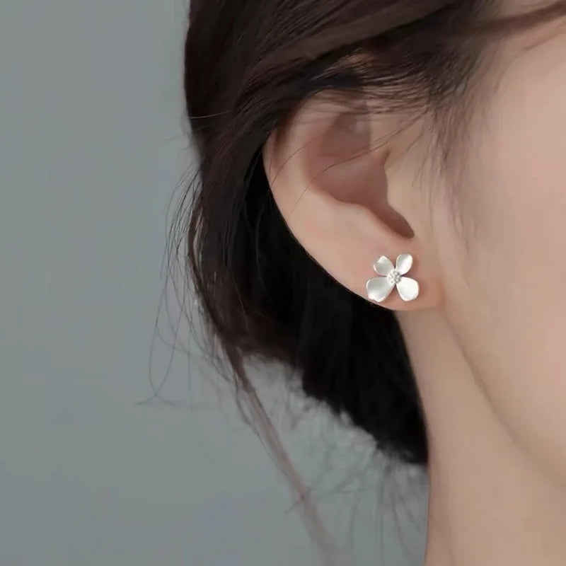 New Flower Personality Earrings