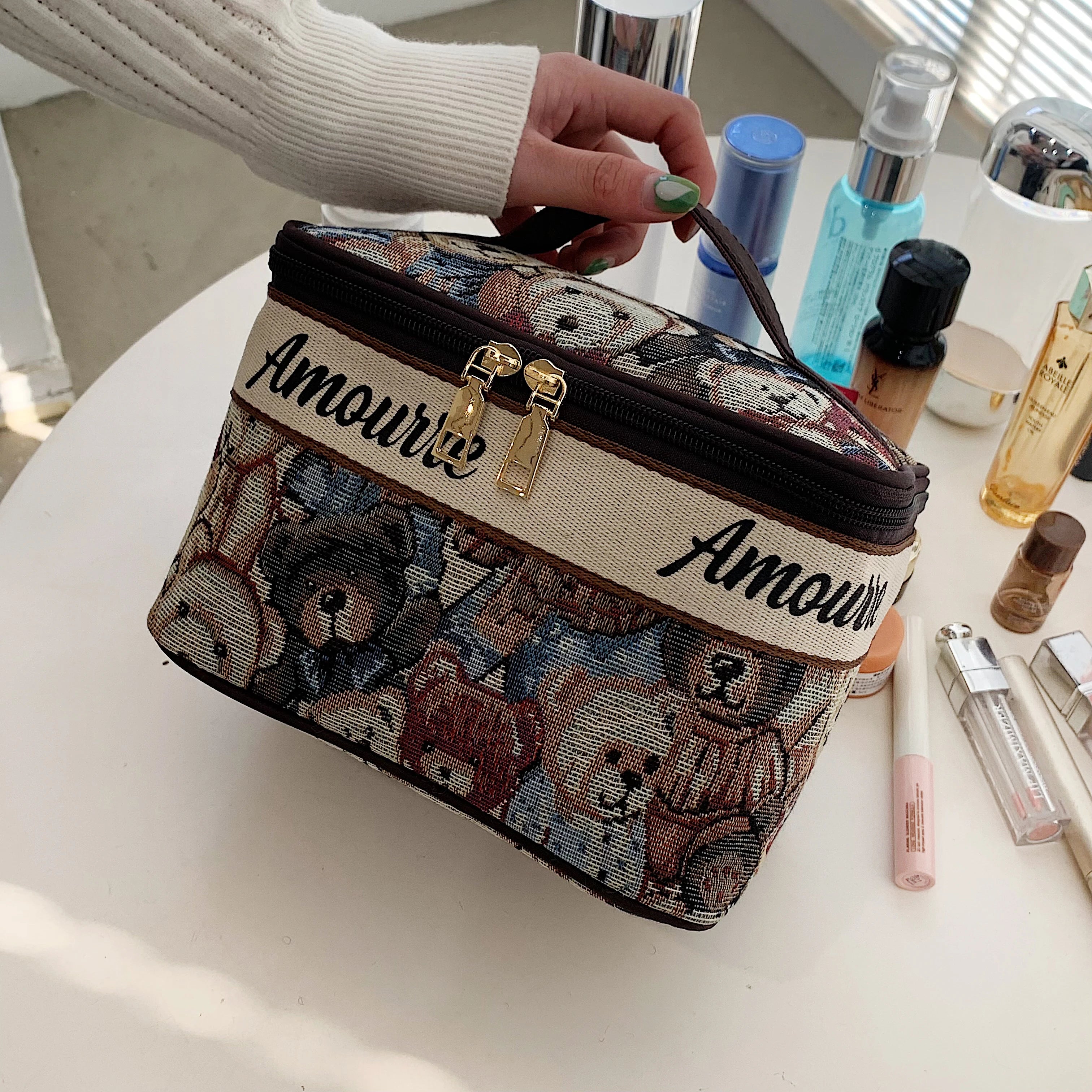 1 Piece Women's Bear Cosmetic Bag Square Large Capacity Ladies Handbag Can Hold Makeup Supplies