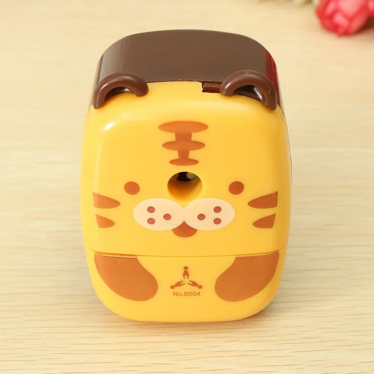 Random Logo Sign Animal Shaped Cartoon Panda Tiger Pencil Sharpener Kids School Sipplies Home Office Desktop