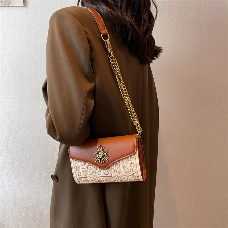 1pc PU Chain Messenger Bag Fashion One Shoulder Small Square Bag Can Hold Mobile Phone