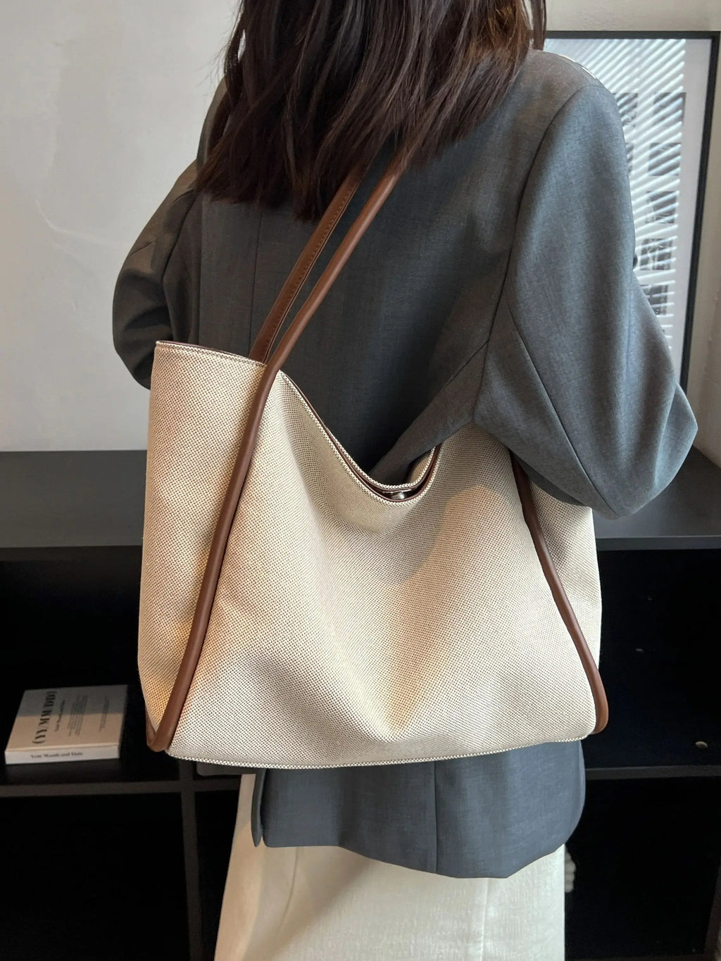 1 Piece Ladies Large Capacity Shoulder Tote Bag fashion Commuter Women's Bag Suitable for Mommy Daily