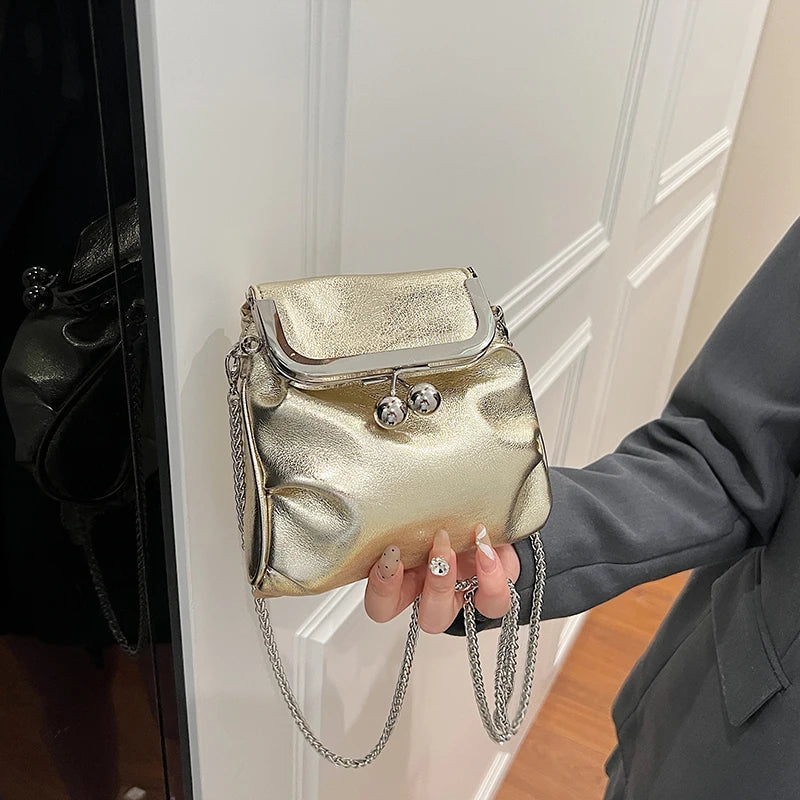 1 Piece of Pure Color Chain Shoulder Bag for Women