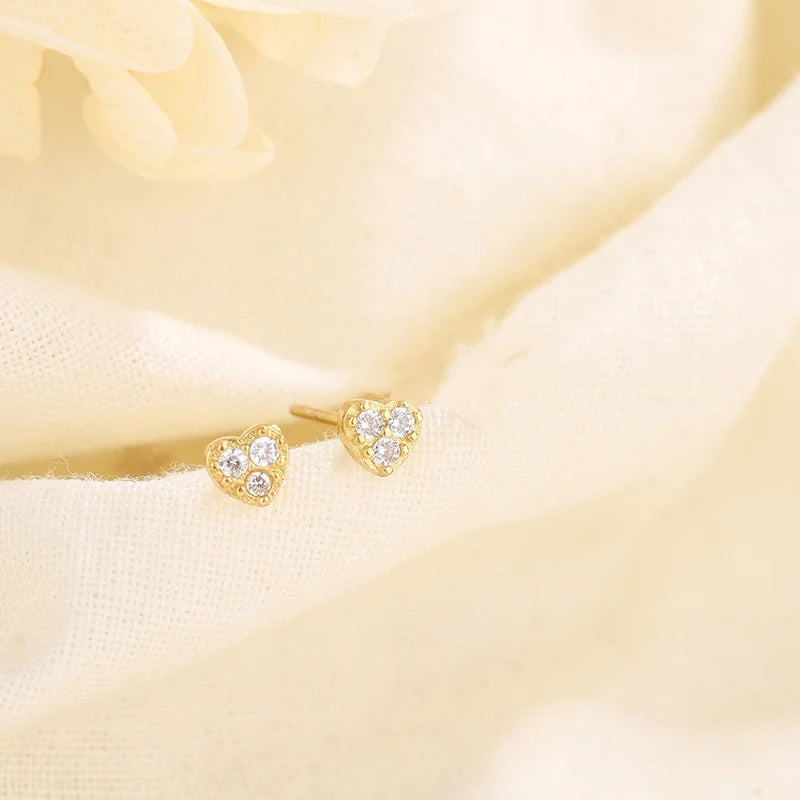 Fashion Screw Helix Piercing Heart Stud Earrings For Women Cubic Zirconia Hypoallergenic Silver Color Earring Girls Jewelry Gift