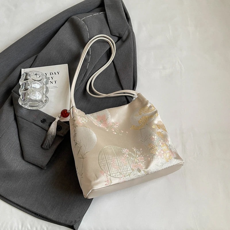 1pcs Ladies Ethnic Style Nylon Shoulder Bag fashion Large Capacity Bucket Women's Bag Send Tassel Pendant
