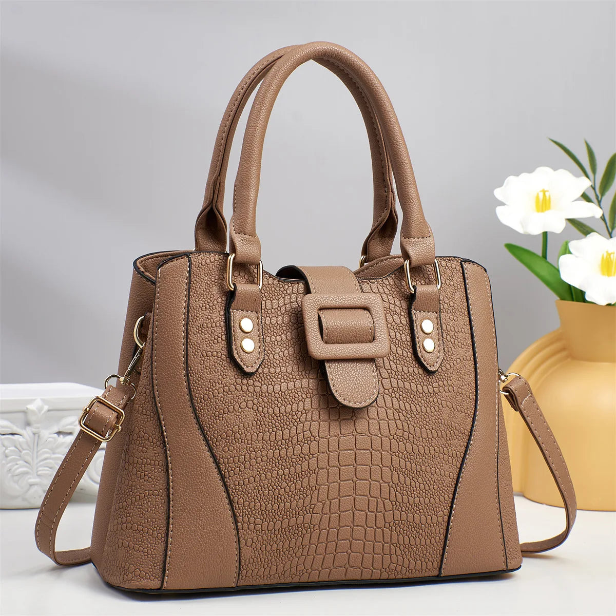 2025 Classic Alligator Pattern Women Handbag Versatile Shoulder Bag Luxury Brand Designer Crossbody Bag Large Capacity Tote Bag