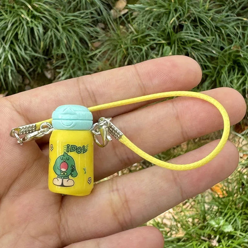 Mini kettle thermos cup pendant cute little bottle doll accessories simulation DIY water cup accessories wholesale
