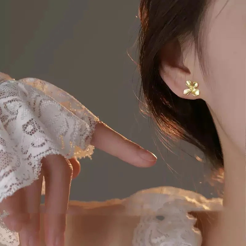 New Flower Personality Earrings