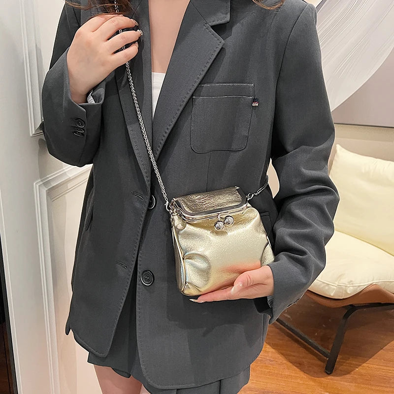 1 Piece of Pure Color Chain Shoulder Bag for Women